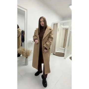 Płaszcz “Classic Camel” – elegancki, zimowy