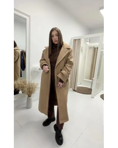 Płaszcz “Classic Camel” – elegancki, zimowy