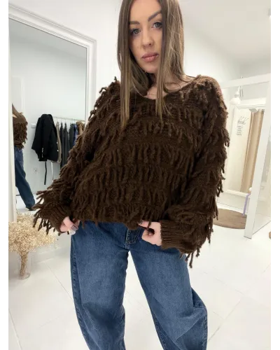Sweter „Fringe Mood” – puszysty sweter z frędzlami