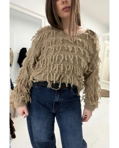Sweter „Fringe Mood” – puszysty sweter z frędzlami