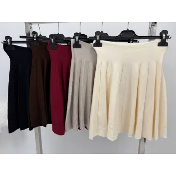 Spódniczka „Soft Pleats” – dzianinowa plisowana mini (beż / czarny / brąz / bordowy / ecru)