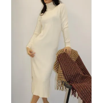 Sukienka „Soft Elegance” – dzianinowa sukienka midi z golfem