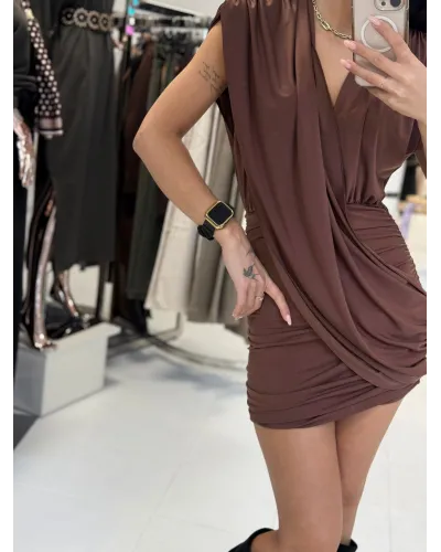 Sukienka „Silky Draped” – kopertowa mini z marszczeniem